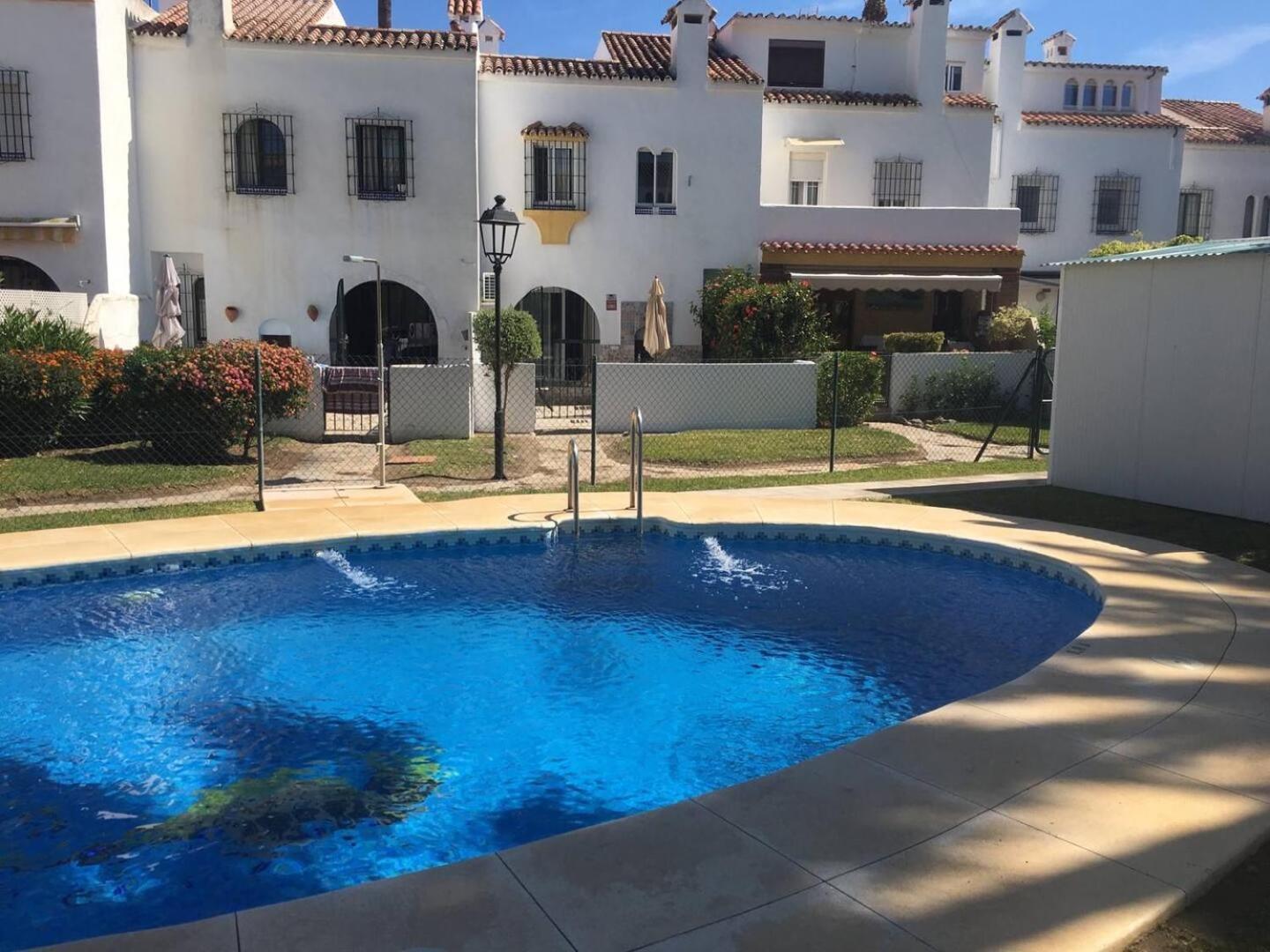 Marina De Casares Beach House San Luis de Sabinillas Bagian luar foto