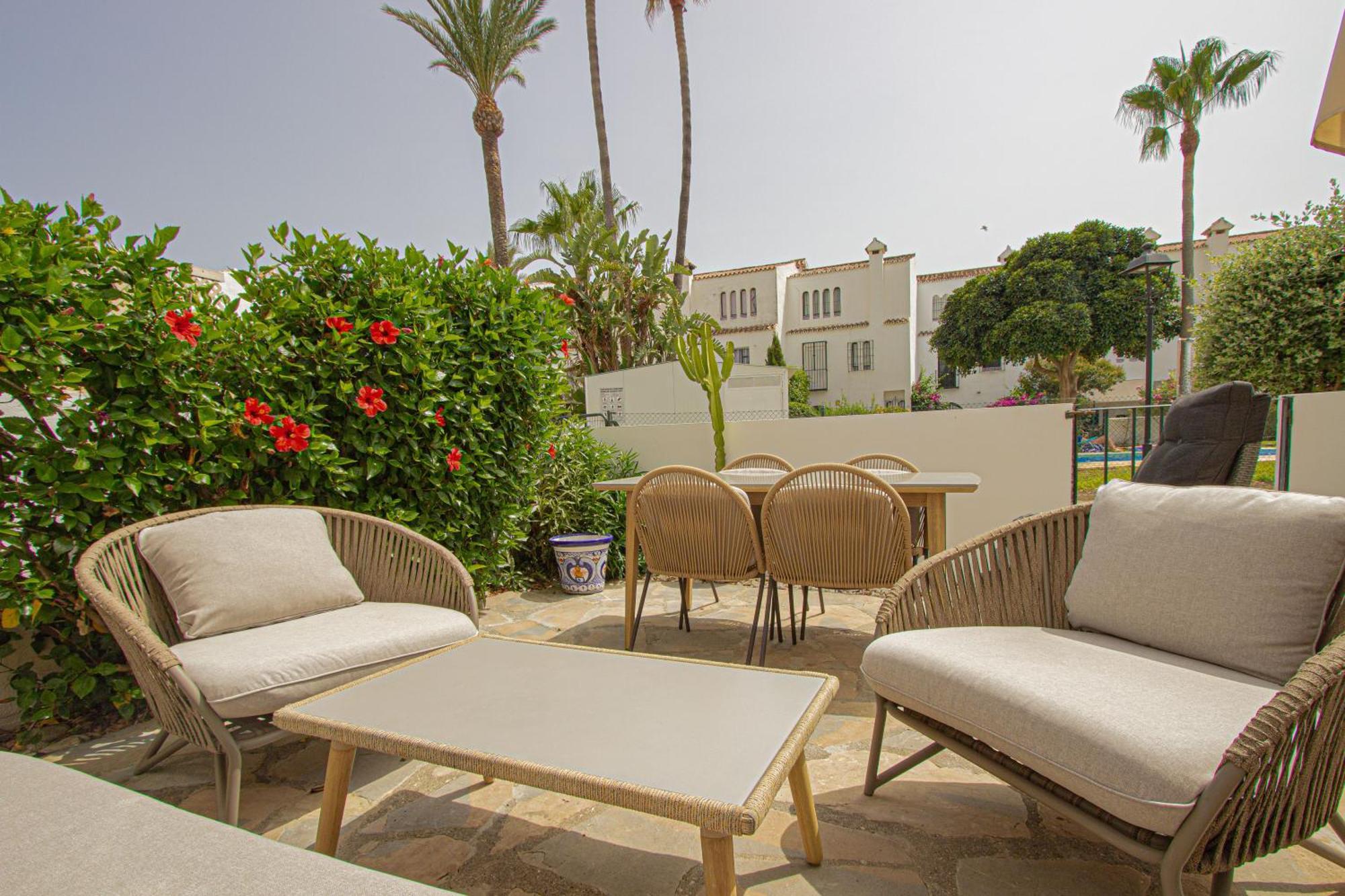 Marina De Casares Beach House San Luis de Sabinillas Bagian luar foto