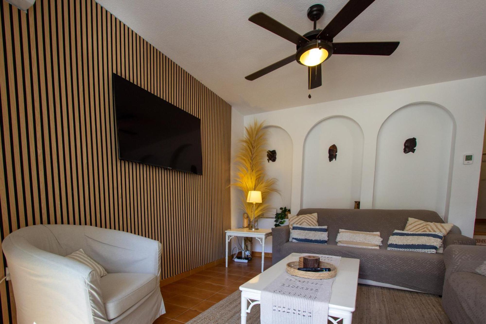 Marina De Casares Beach House San Luis de Sabinillas Bagian luar foto